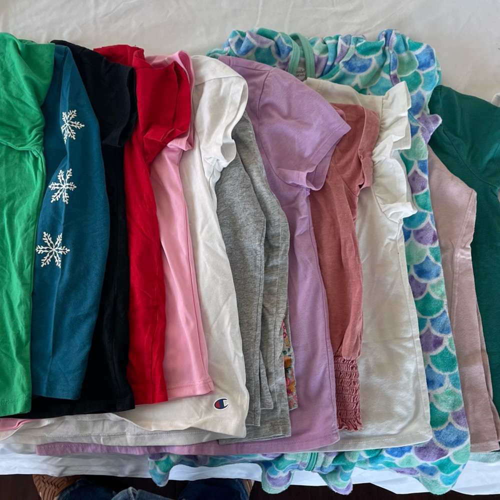 Lot of 16 Girls Shirts. Sizes 6 and 6/7.